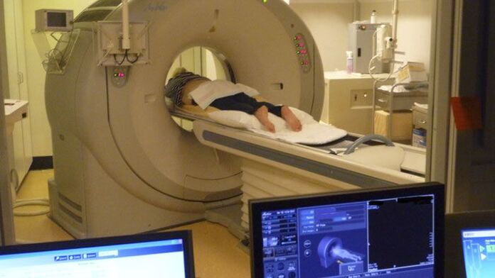 MRI kręgosłupa w diagnostyce bólu pleców